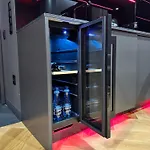 Redroom شتشيتسين